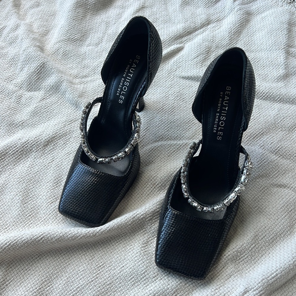 Beautiisoles elegant shoes ❤️